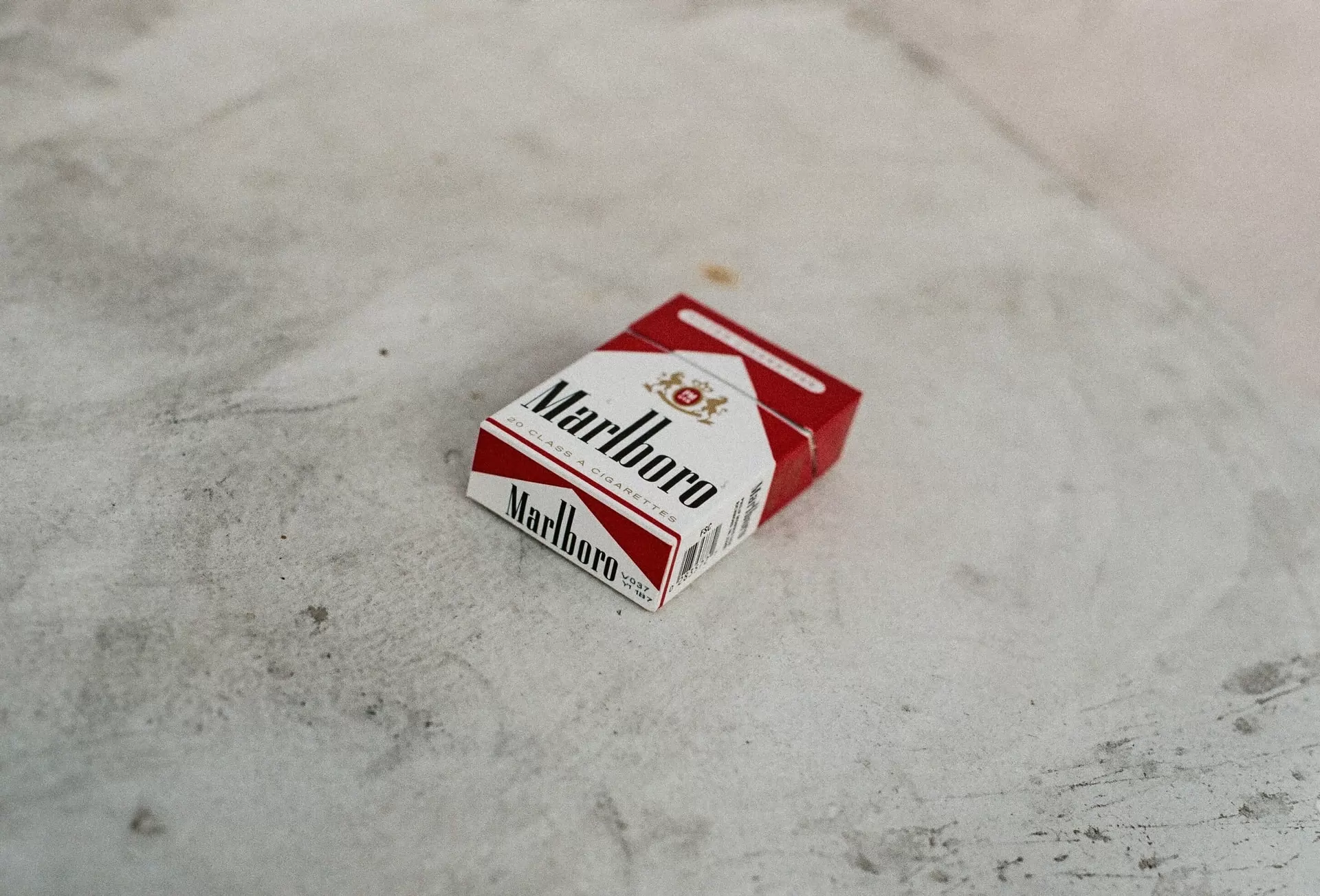 Le tabac à rouler inciterait à fumer du cannabis