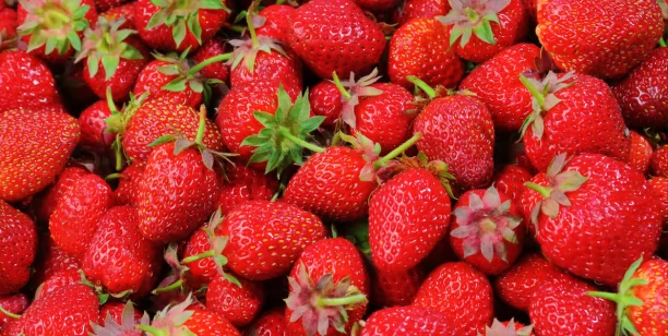 The strawberry market