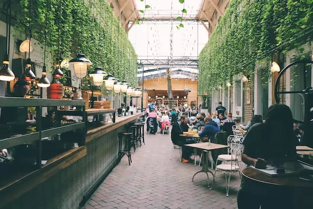 The foodcourt market