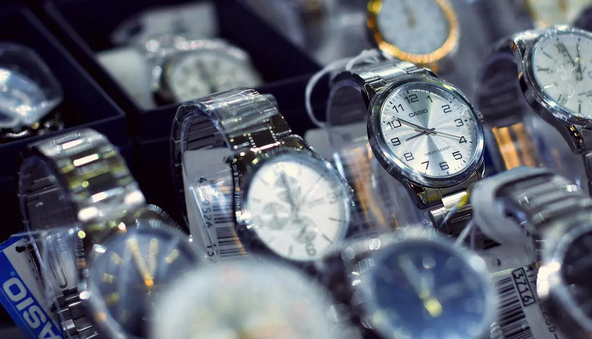 the luxury watch market