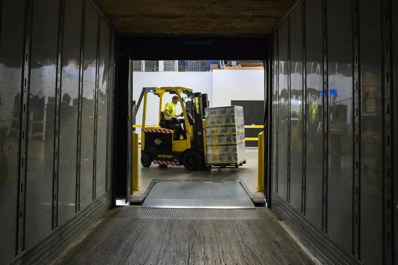 the short term rental market for forklift trucks